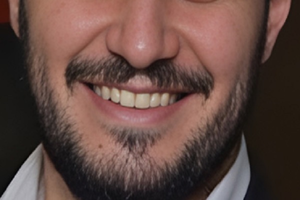 30---iranian actor smile